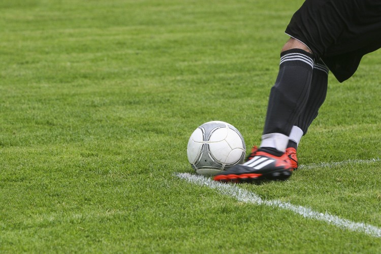 Torna la competició esportiva per als equips de futbol i futbol sala prioratins